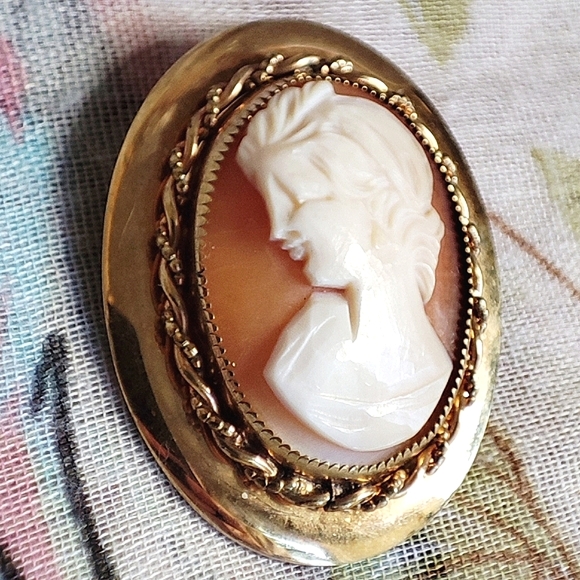 RUSSEL 12KGF Gold Filled Women's Rustic Carved Shell Vintage Transparent Cameo - Picture 2 of 14